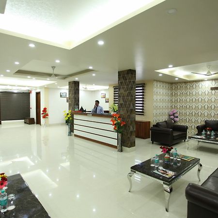 ניו דלהי Hotel H.C Grand מראה חיצוני תמונה