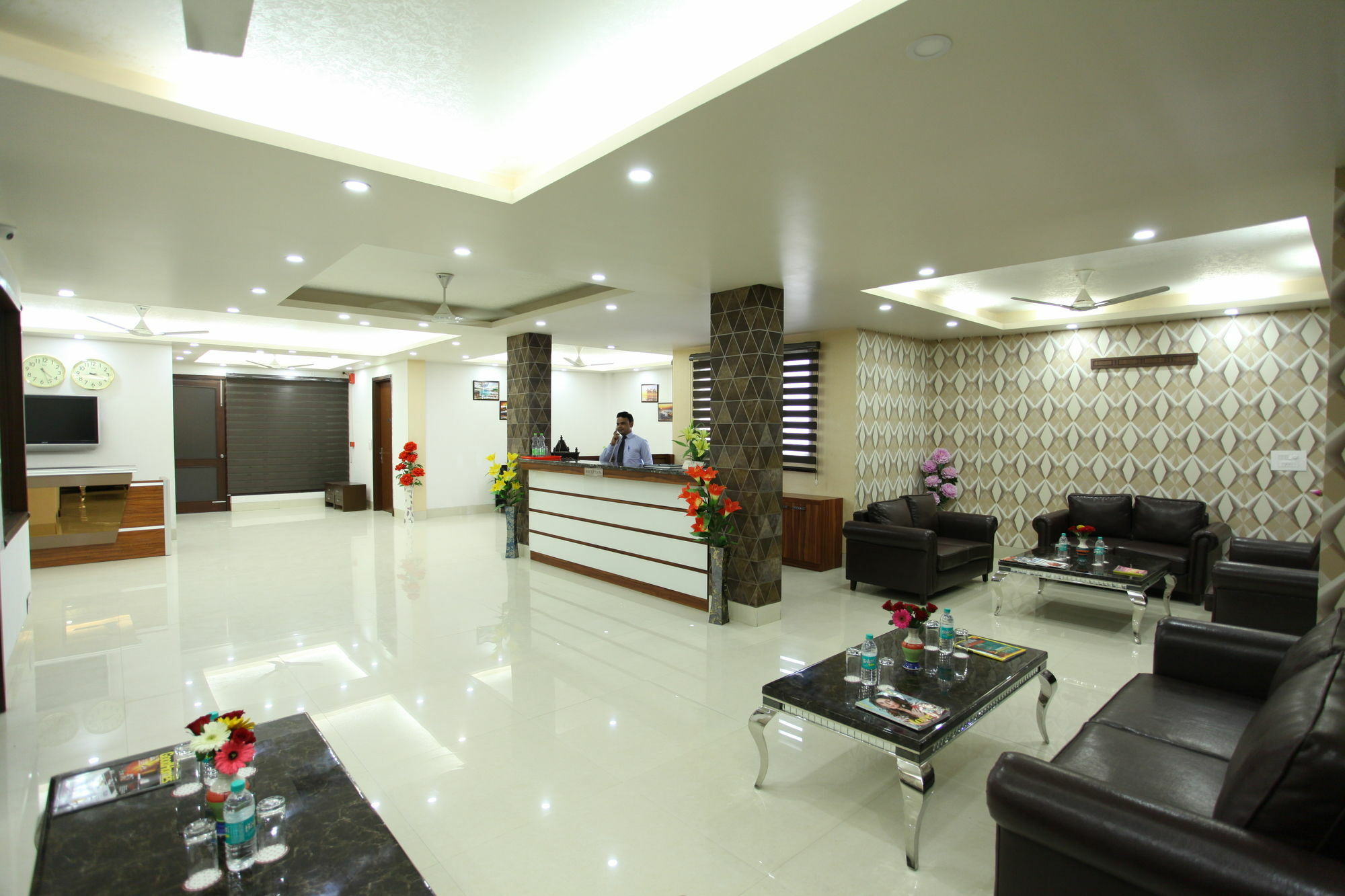 ניו דלהי Hotel H.C Grand מראה חיצוני תמונה